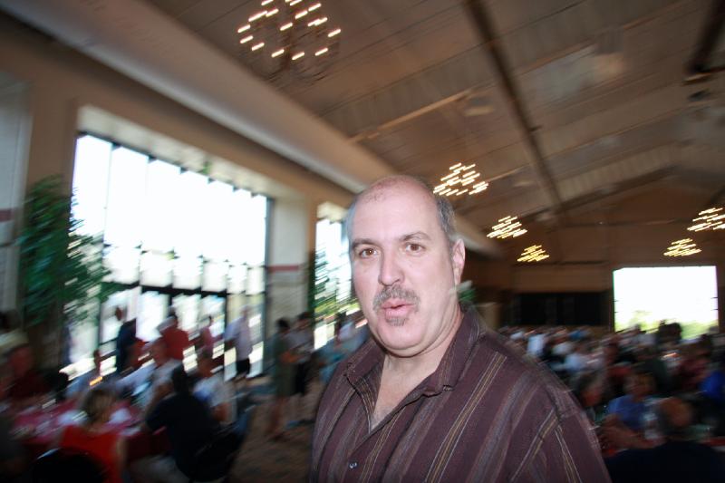 R08_6649.jpg - Rob apparently causes phase shifts wherever he goes