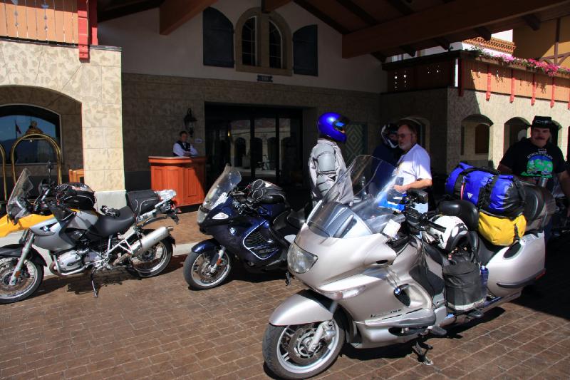R08_6605.jpg - Getting ready for a day ride, headed to Antelope Island in the middle of the Great Salt Lake