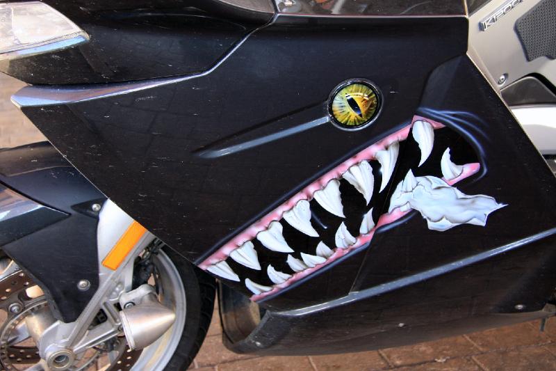 R08_6608.jpg - Grif's paint job on his GT, very cool