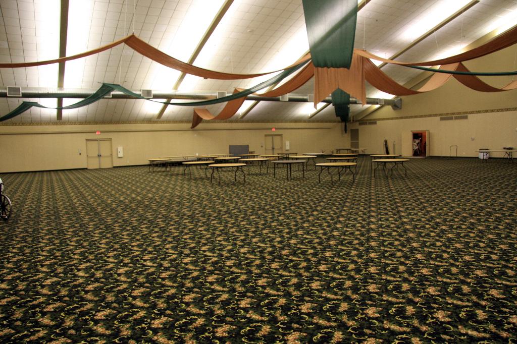 RAP_9252.jpg - Rushmore Room, possible main banquet hall for Tues, Thurs, and Fri night meals.