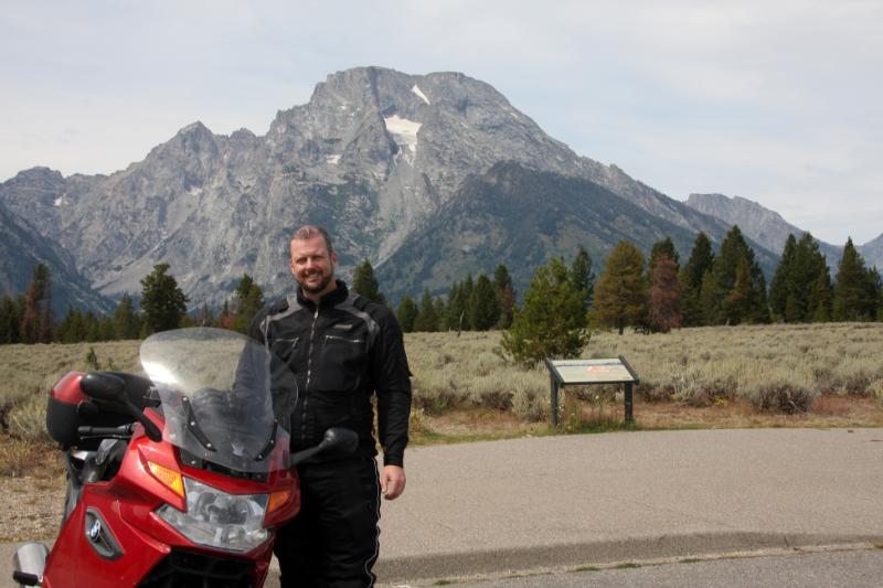 C09_5642.jpg - Another tourist was nice enough to take my picture in front of Mt. Moran