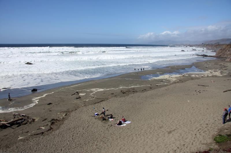 FB8_7019.jpg - The beach near Bodega Bay, a storm had just blown through and the waves were braking huge!