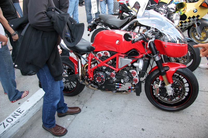 This started life as a Ducati 999R, 1-off from a custom shop in So Cal