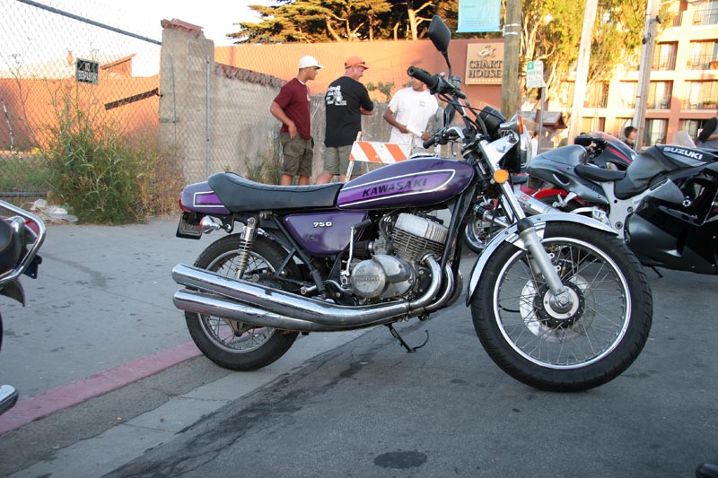 It's sister, another Kawi 750