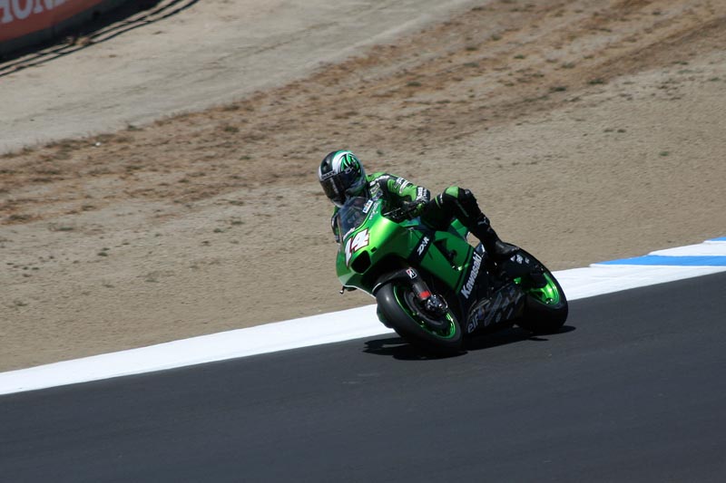 MotoGP Race, Turn 4, Parade Lap De Puniet