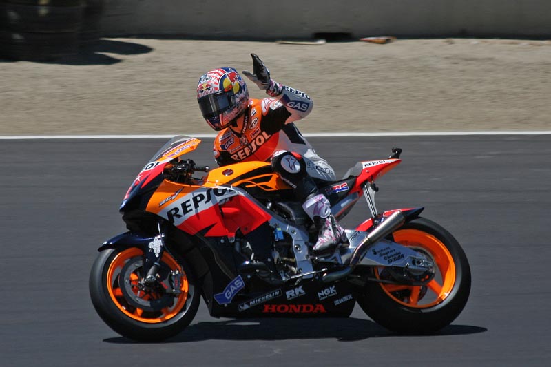 Nicky Hayden waving to the fans
