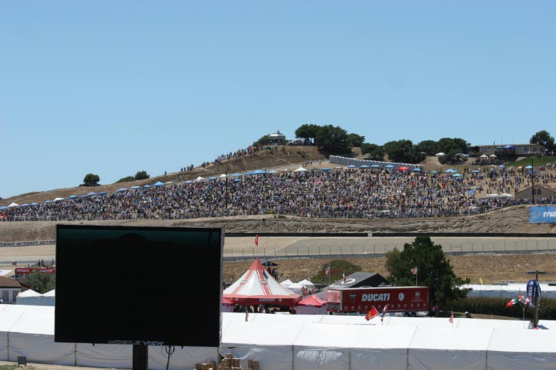 The hill above Turn 2 was packed, and we're ready for the race!
