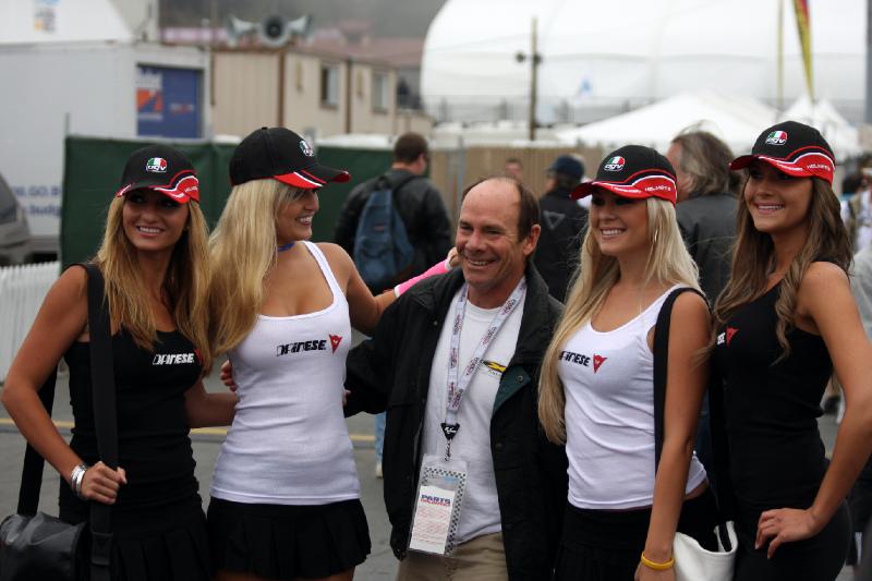 MG8_2813.jpg - Dainese girls posing for pics