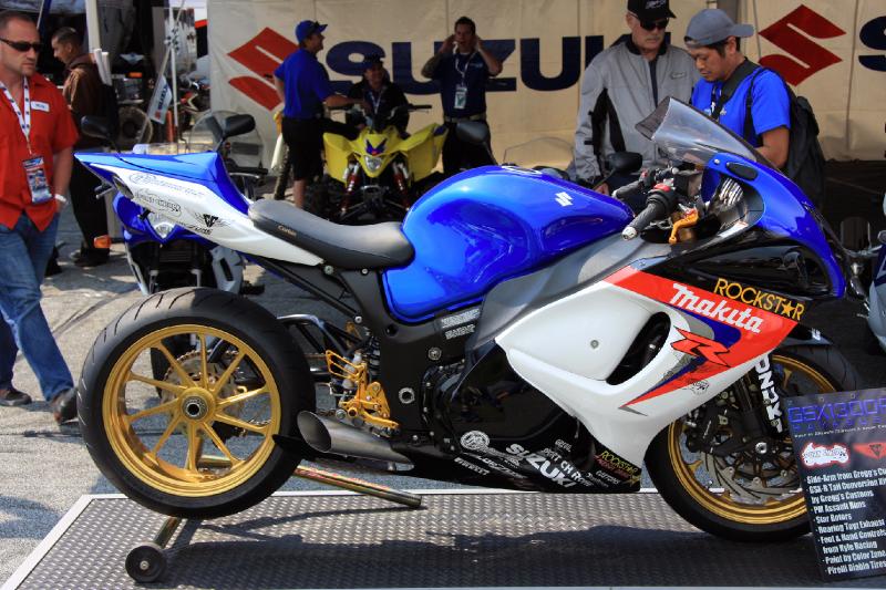 MG8_4886.jpg - Hayasbusa done up like their Superbikes