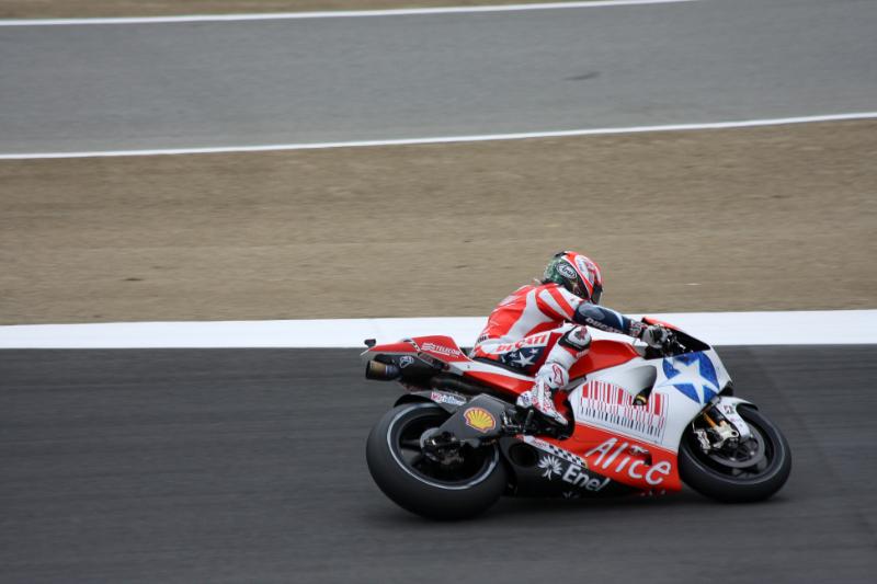 M09_4263.jpg - Hayden with his special USGP livery